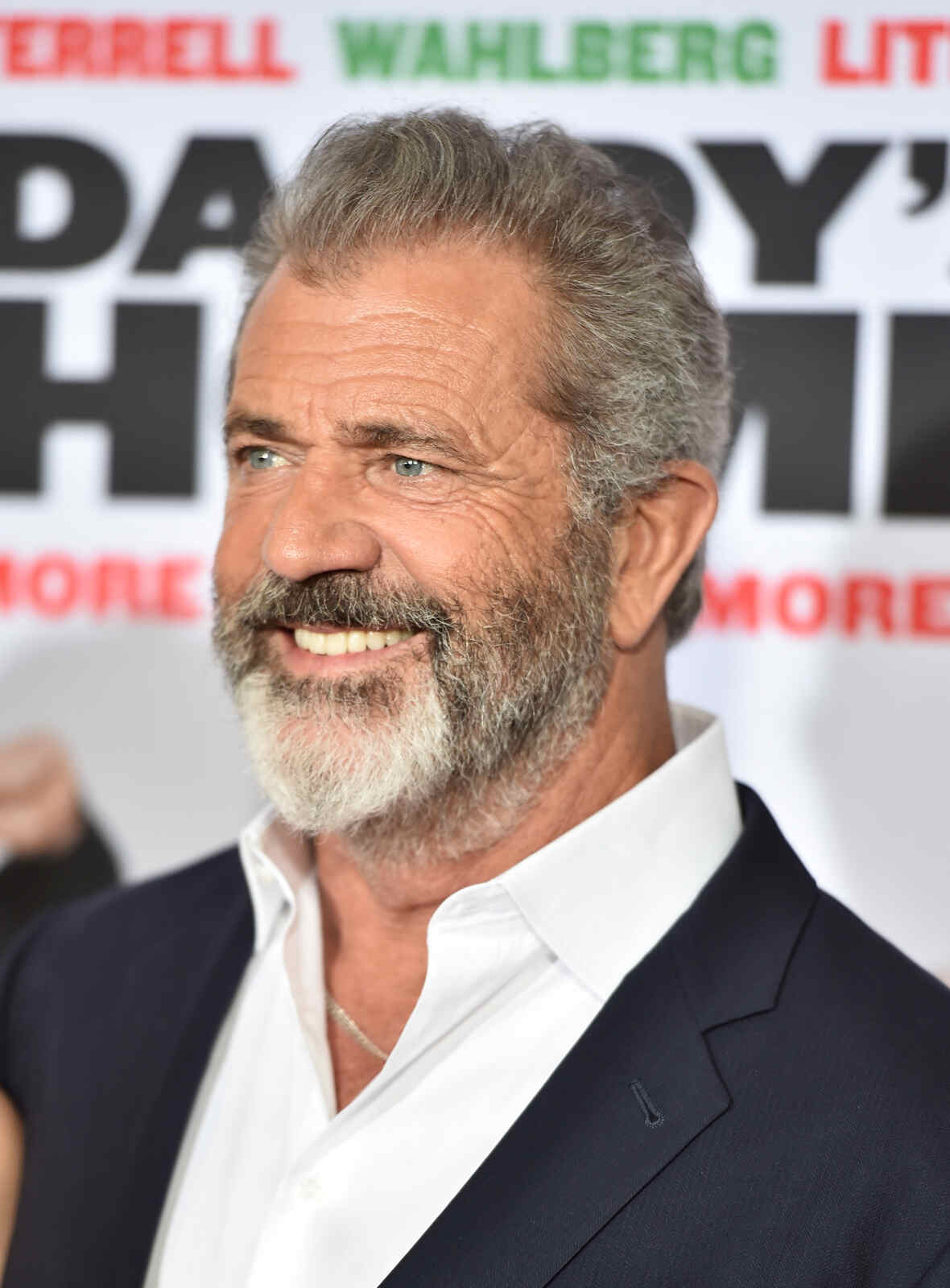 Mel Gibson sonriendo