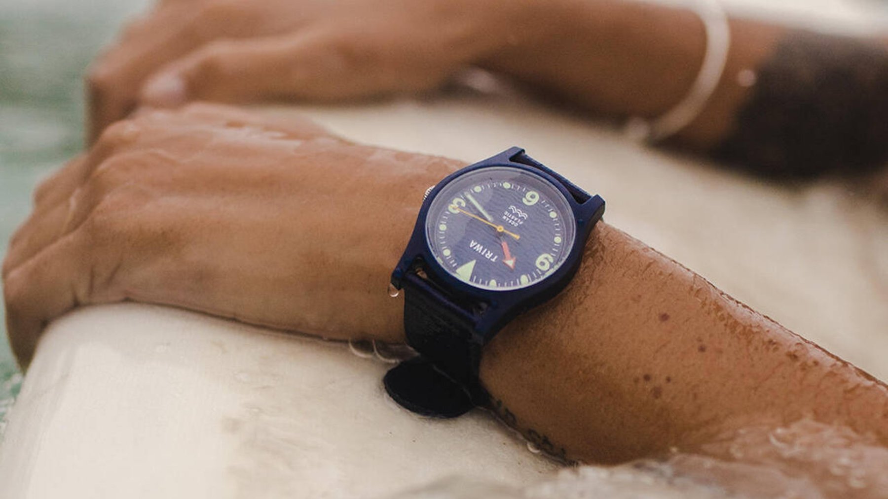 relojes acuaticos azules