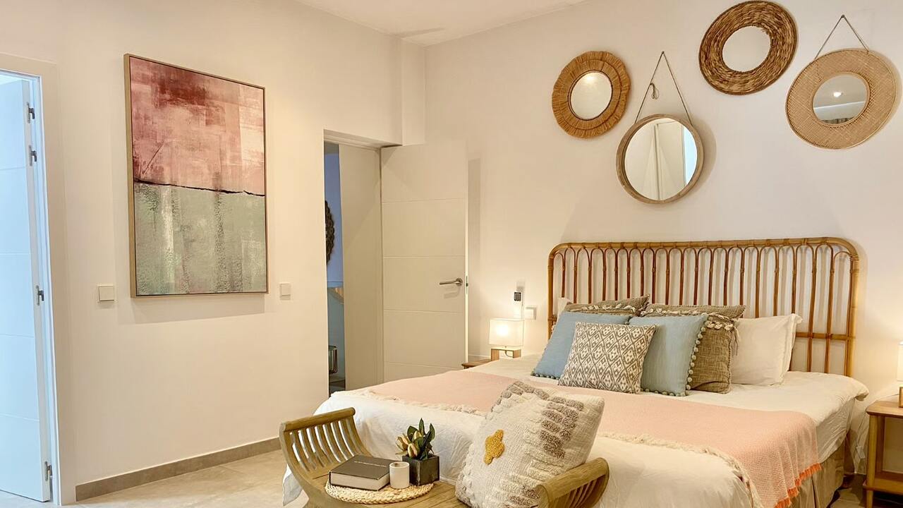 aldama borrás villa espera ibiza