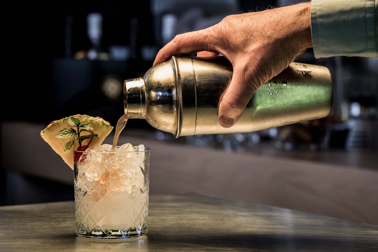 cóctel elaborado con ginebra