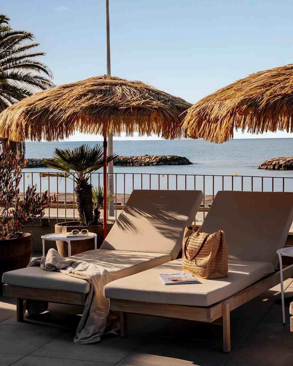 beach club