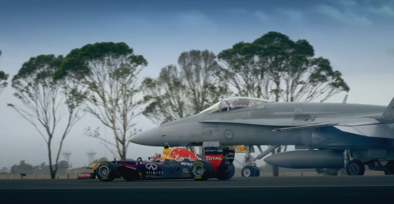 Once años de la épica carrera entre F1 y un caza de combate: el millonario coste de esta hazaña