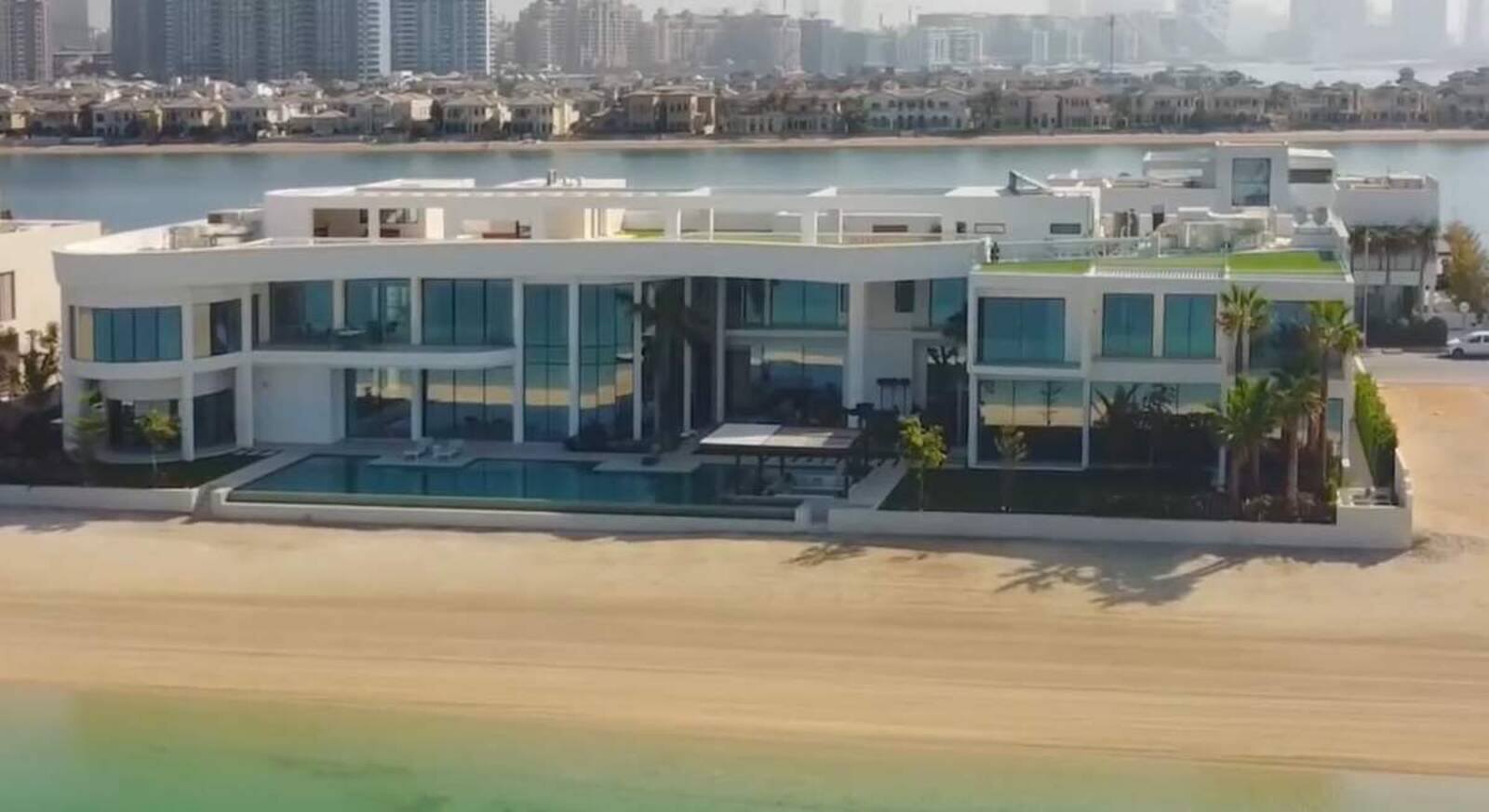 Una de las mansiones de loa Ambani en Dubai