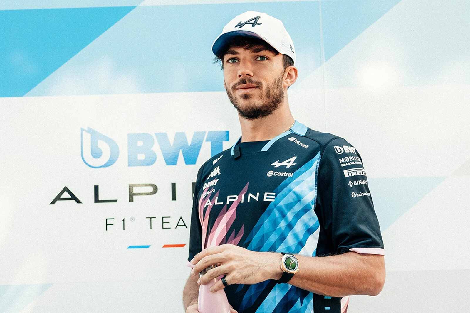 Pierre Gasly con un reloj de lujo