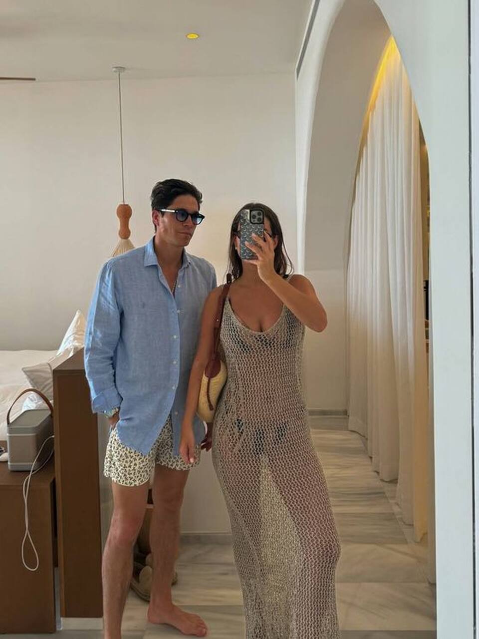 ¿Cuánto cuesta un fin de semana como el de María Pombo en Menorca? Hotel de lujo, yate privado y más