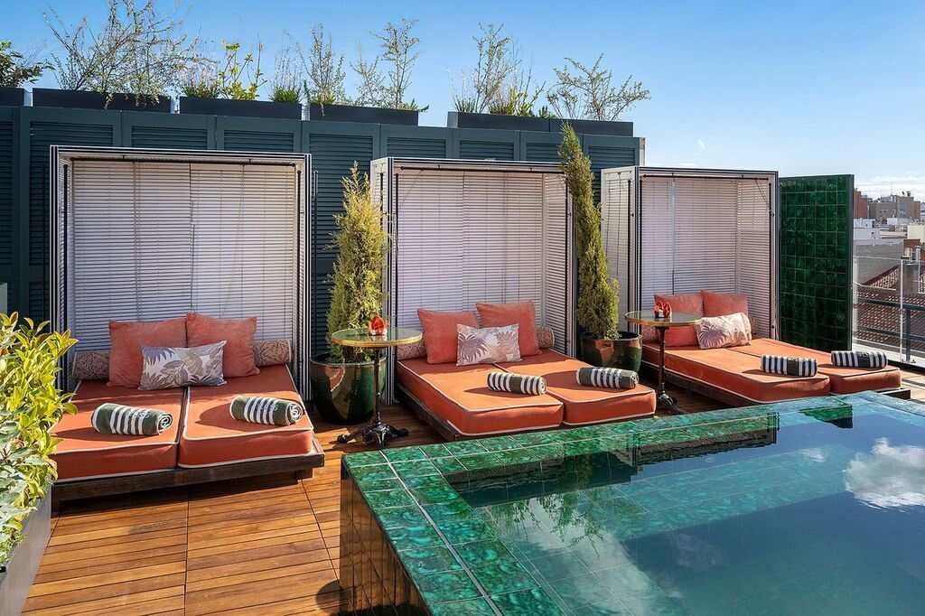 Piscina hotel, Madrid