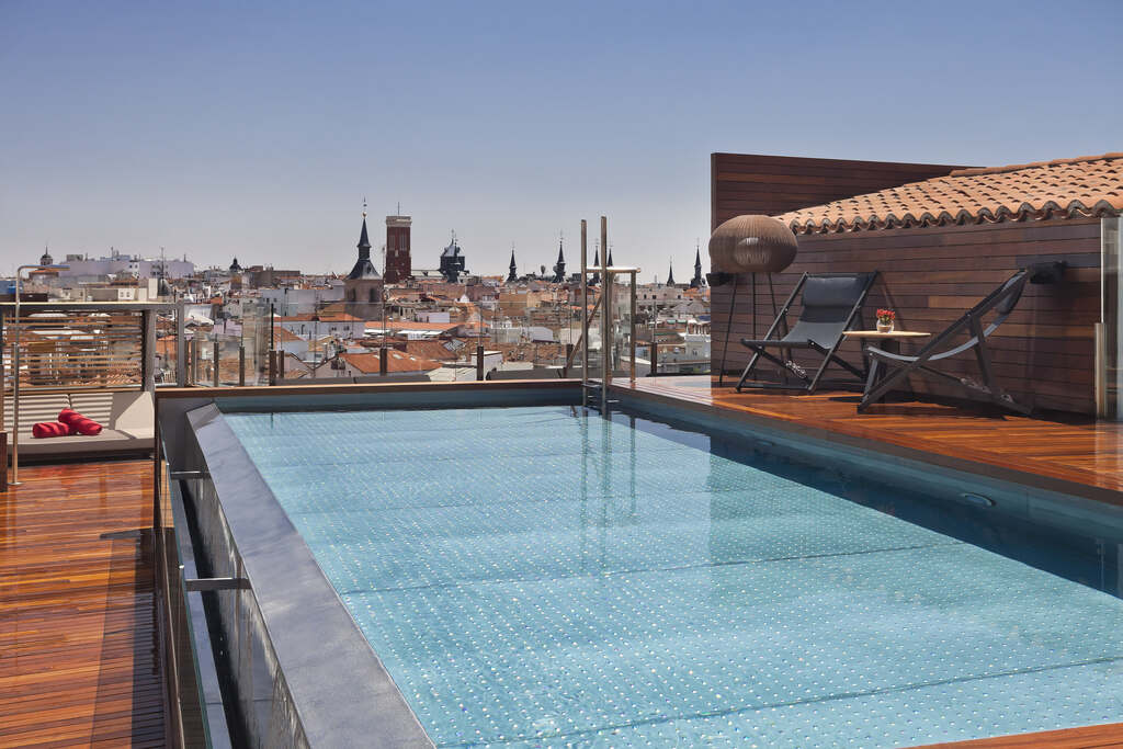 Piscinas hotel, Madrid
