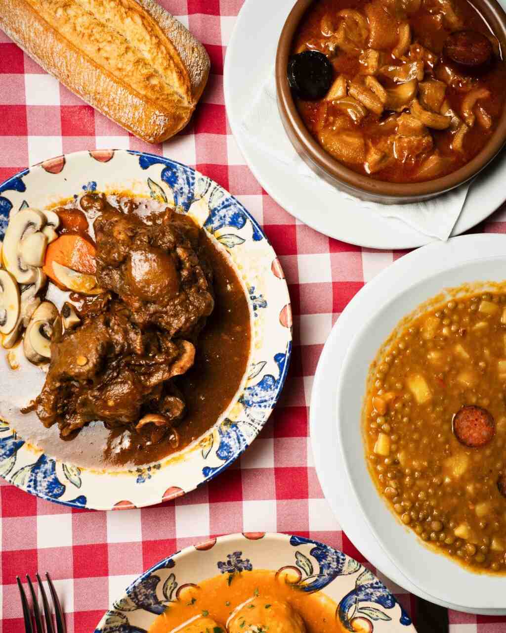 platos de comida madrileña