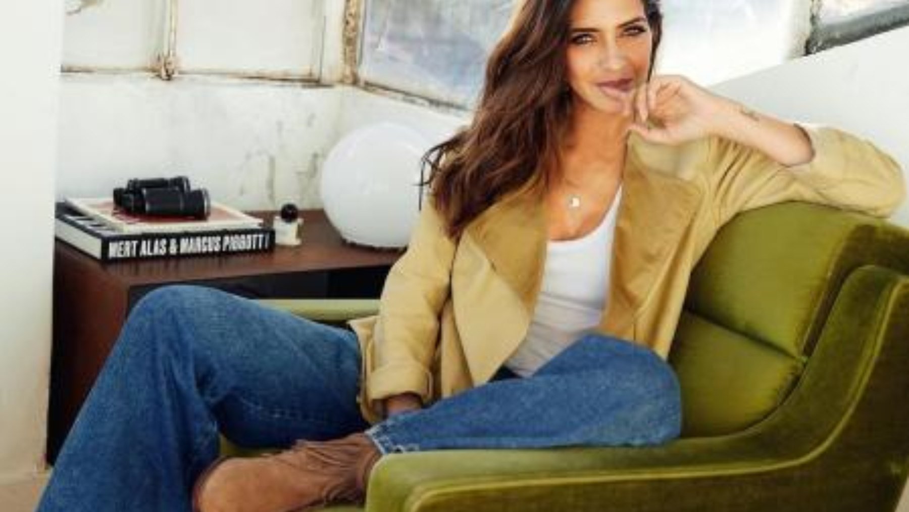 Sara Cabronero posando