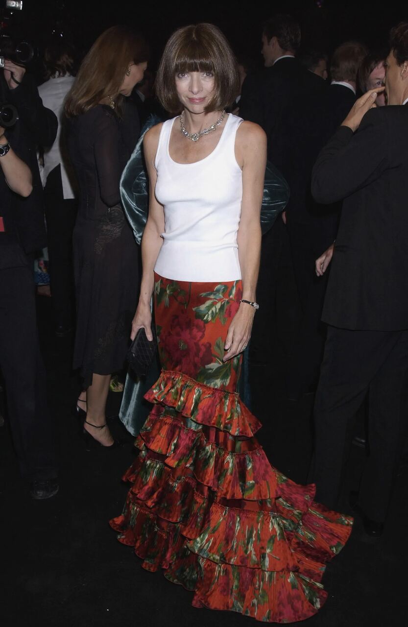 Anna Wintour dice adiós a Vogue, dejando sus 10 looks más icónicos en la historia de la moda