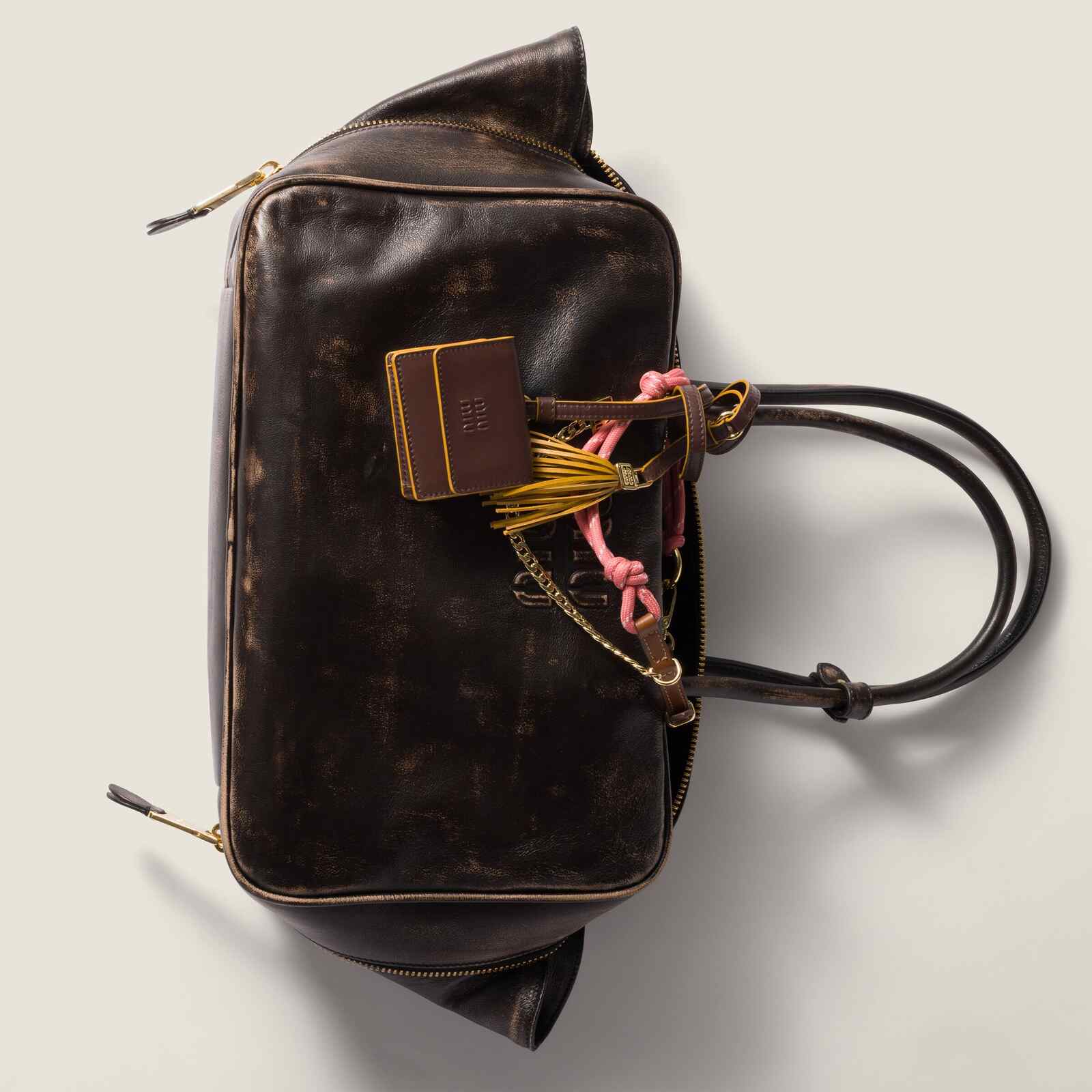 Charm de minibolso de Miu Miu