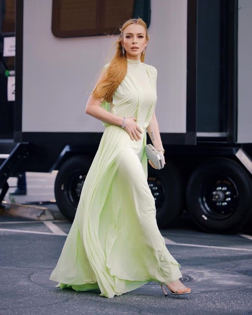Lindsay Lohan paseando