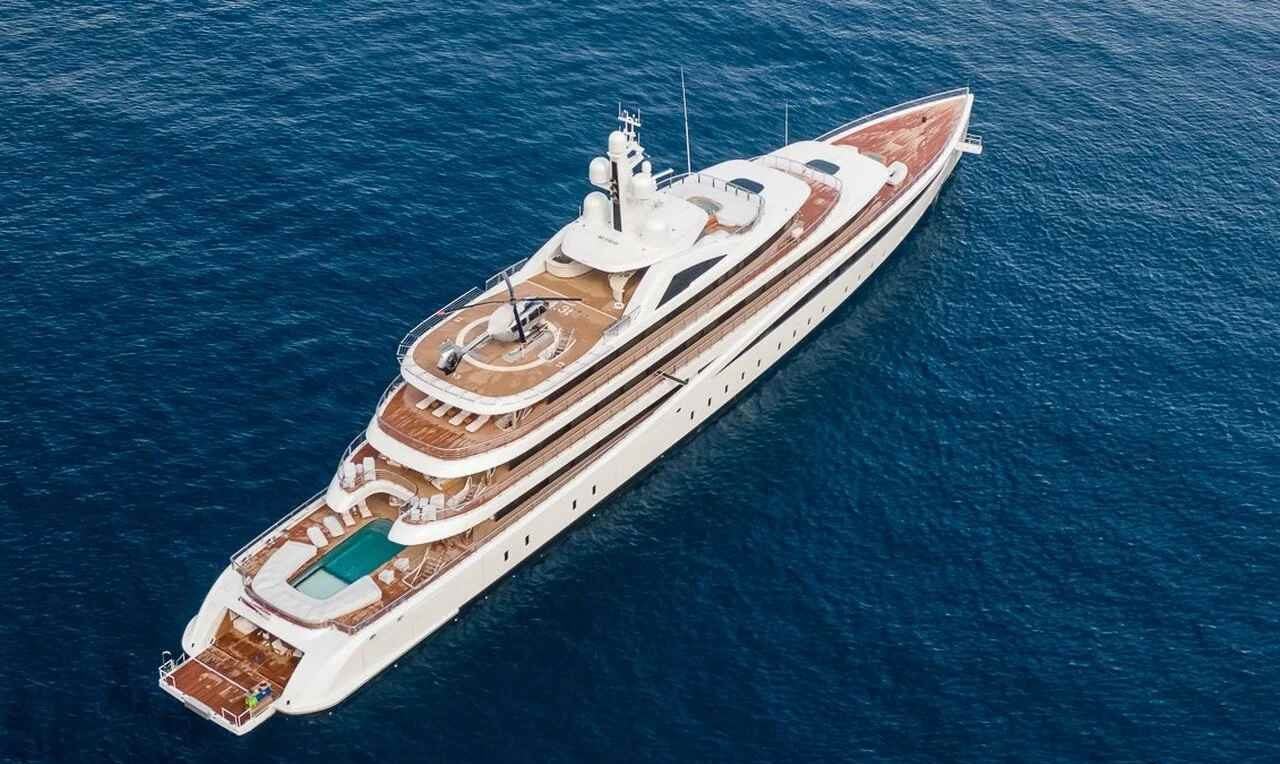 yate de lujo Ibiza
