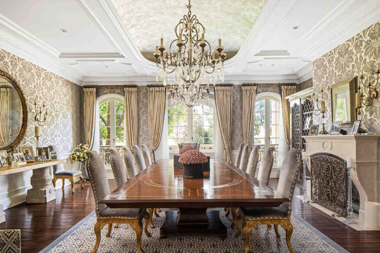 paris hilton mansion