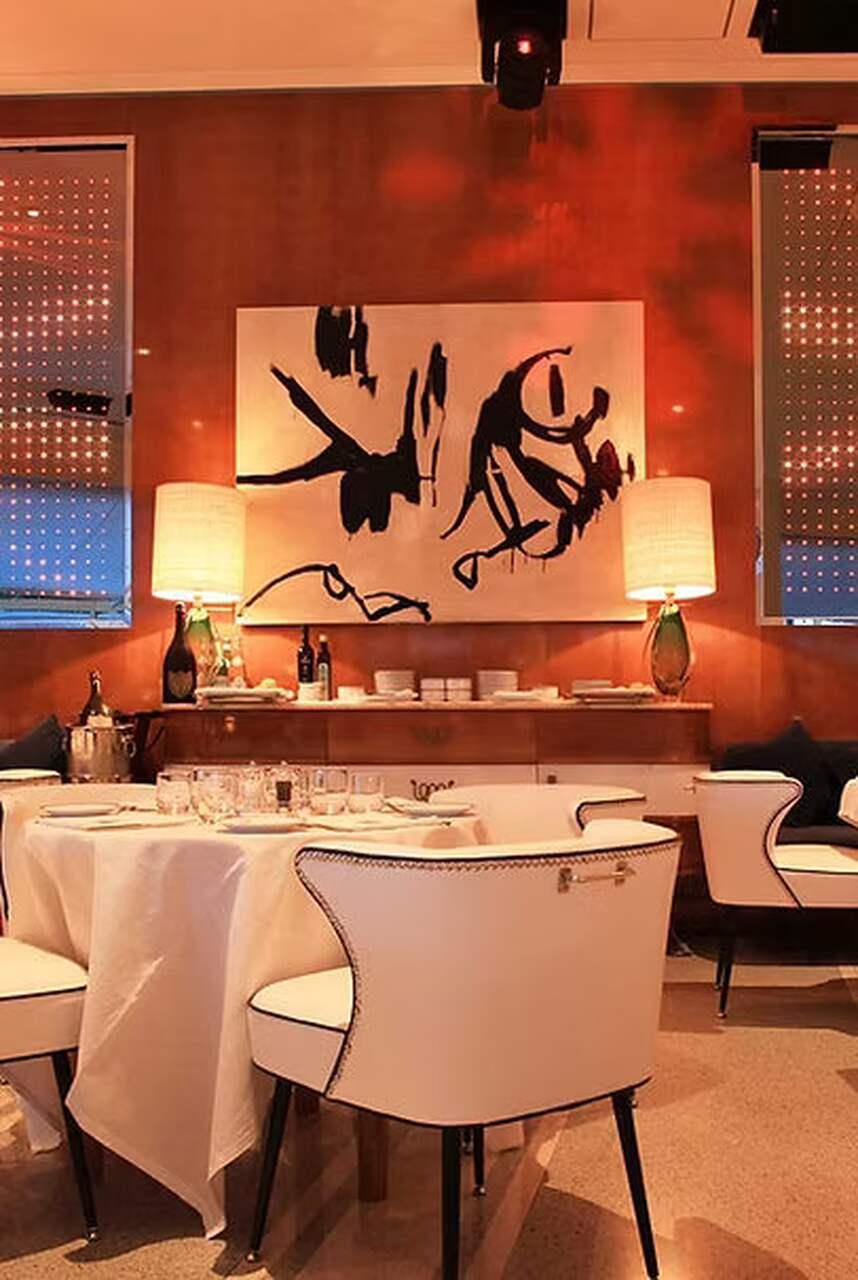 ¿A qué restaurantes van los famosos en Ibiza? De Leonardo DiCaprio a Jeff Bezos
