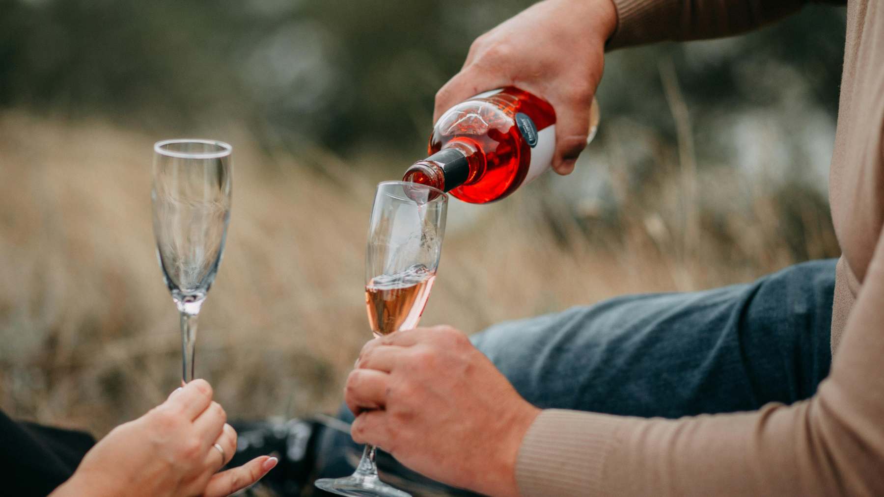 Los mejores vinos rosados para disfrutar de los atardeceres de verano