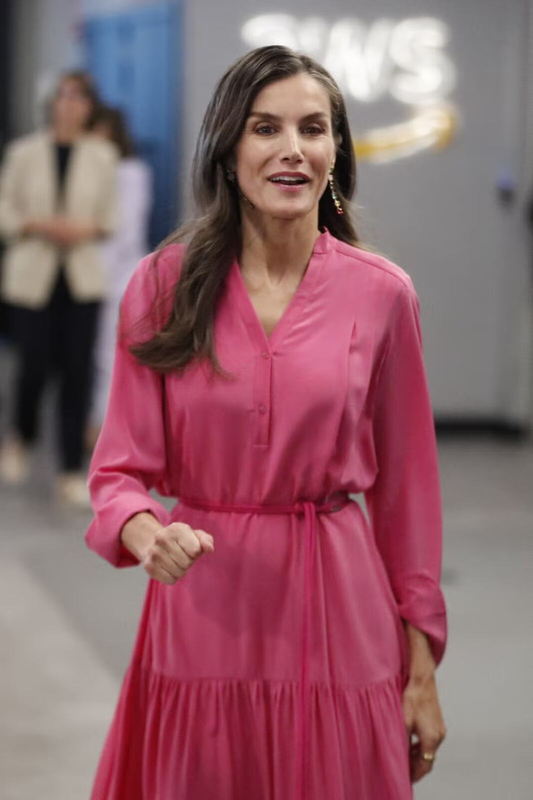 La Reina Letizia con un traje rosa