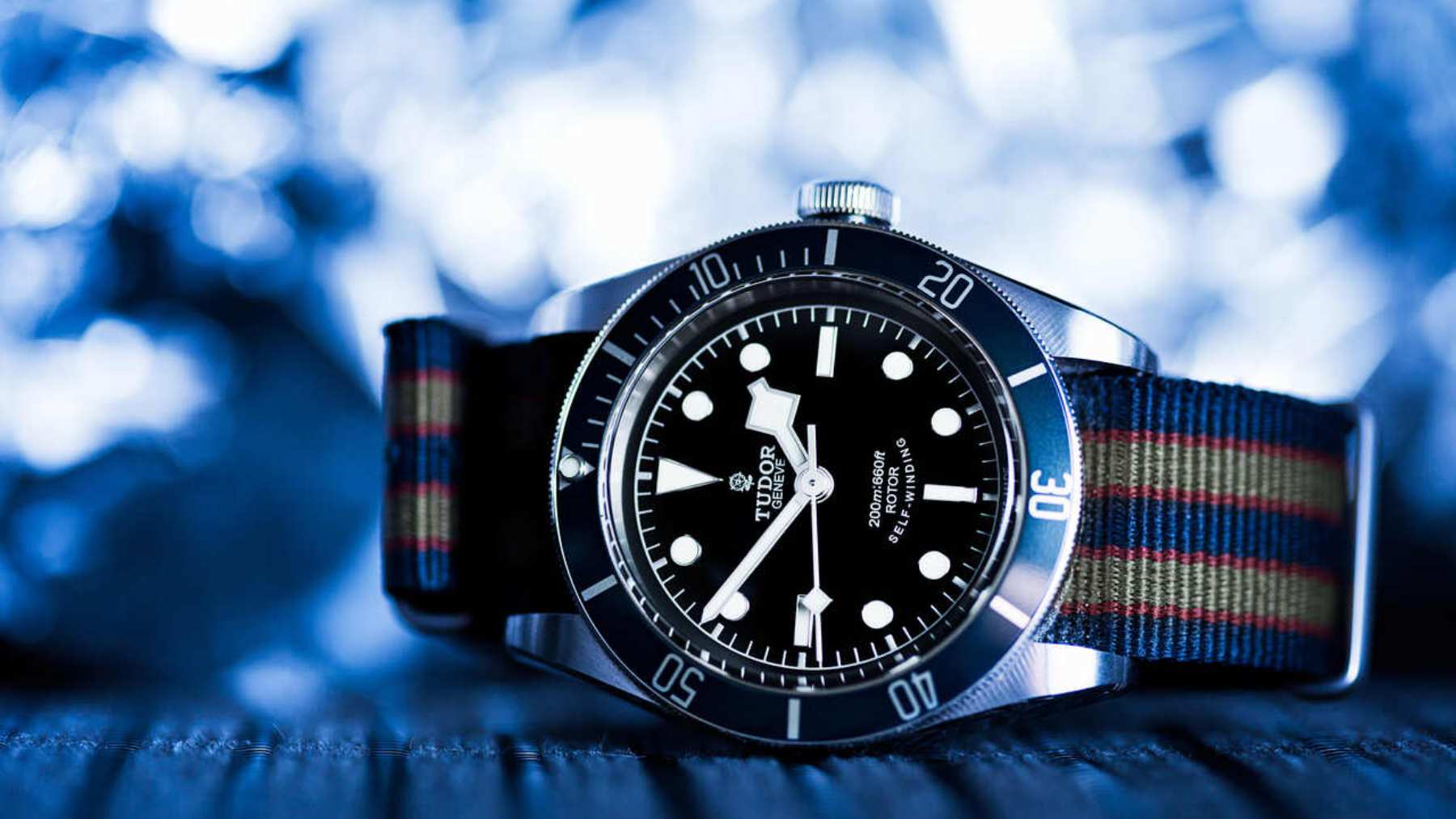 Reinventa tu reloj: di adiós al cuero y hazte con estas correas veraniegas