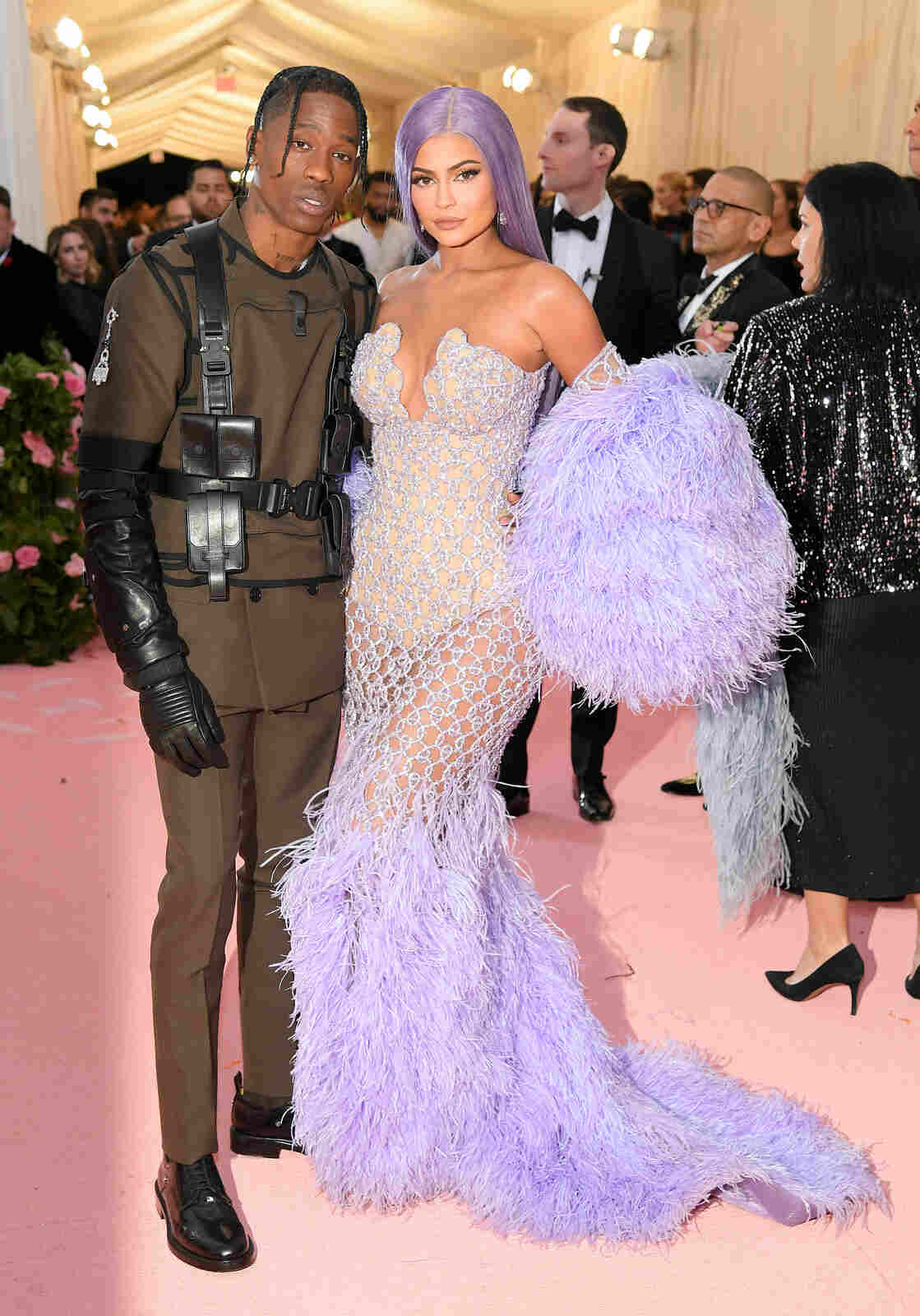 Kylie Jenner en la MET Gala con Travis Scott
