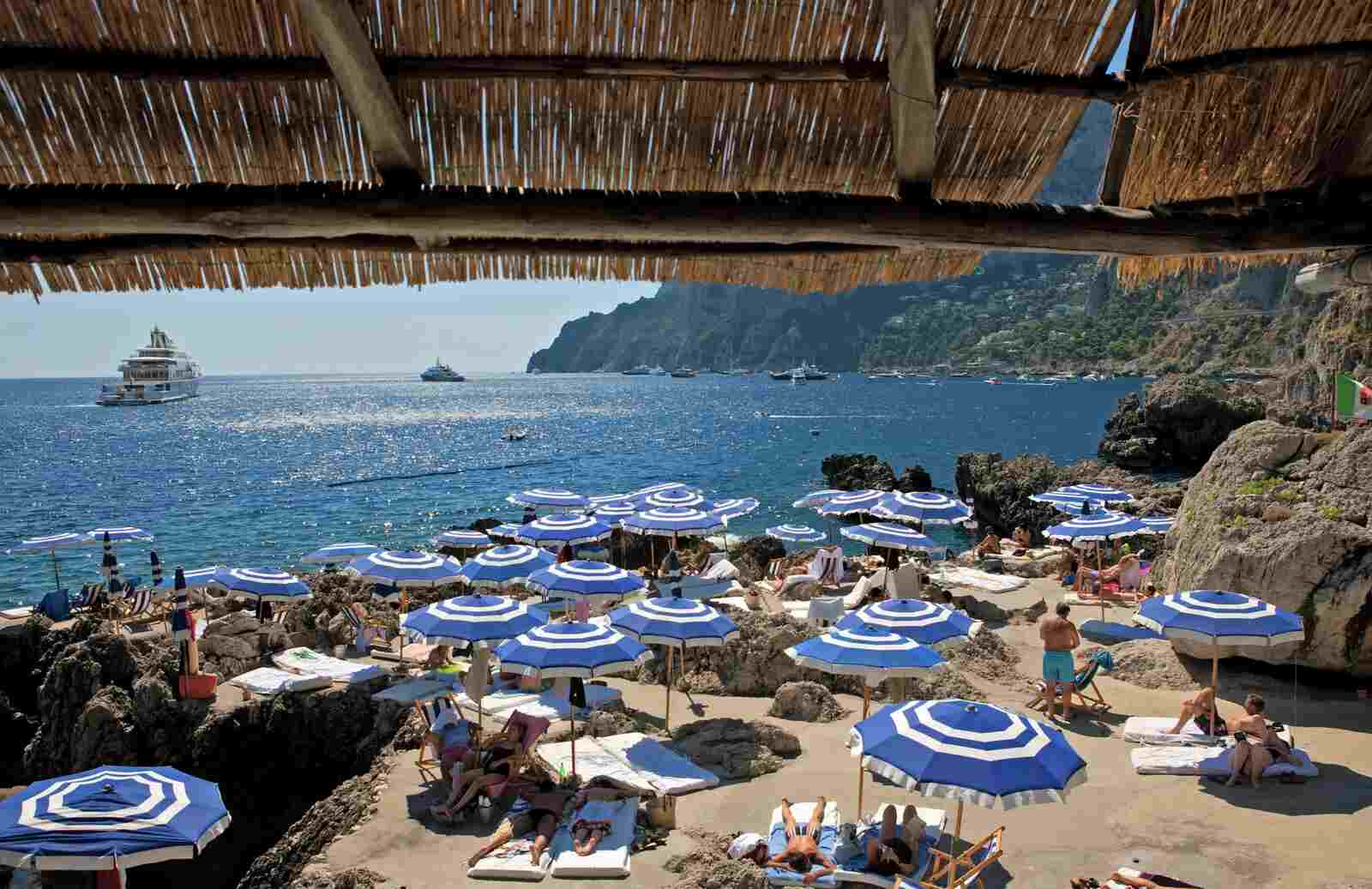 Fontelina 'beach club' con acceso para yate