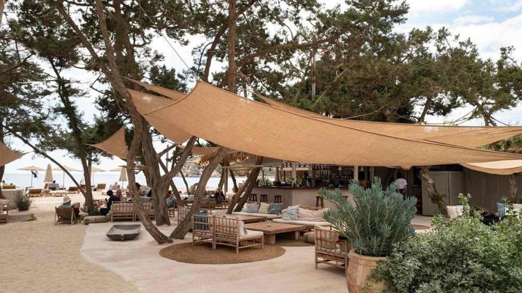 Casa Jondal, beach club para llegar con el yate