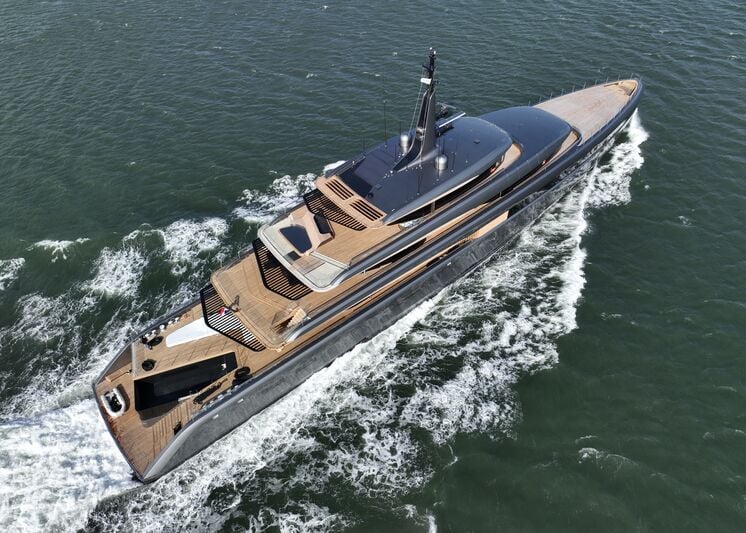 El imperio flotante de Zak Brown, Director Ejecutivo de McLaren: un yate de 120 millones de euros