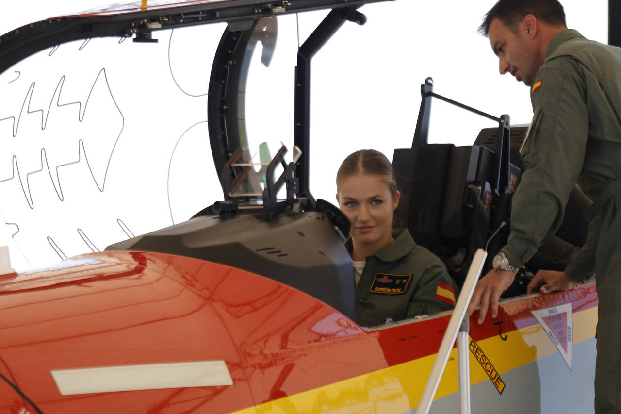 Princesa leonor en un avión