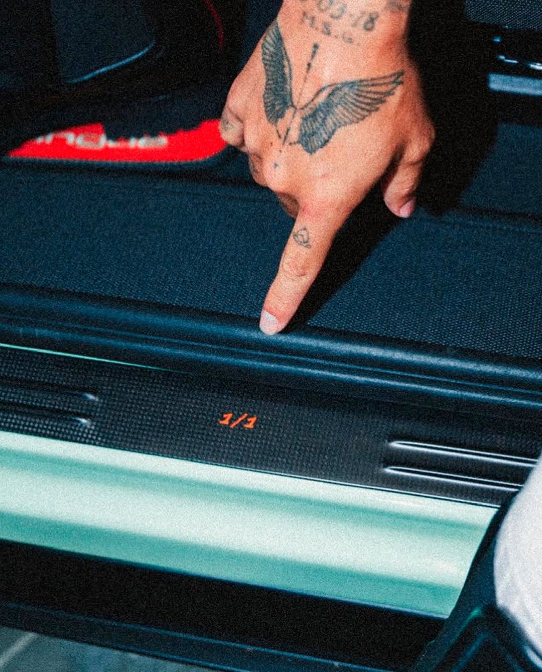 Maluma estrena un coche único en el mundo: un Ferrari Purosangre de más de 1 millón de euros