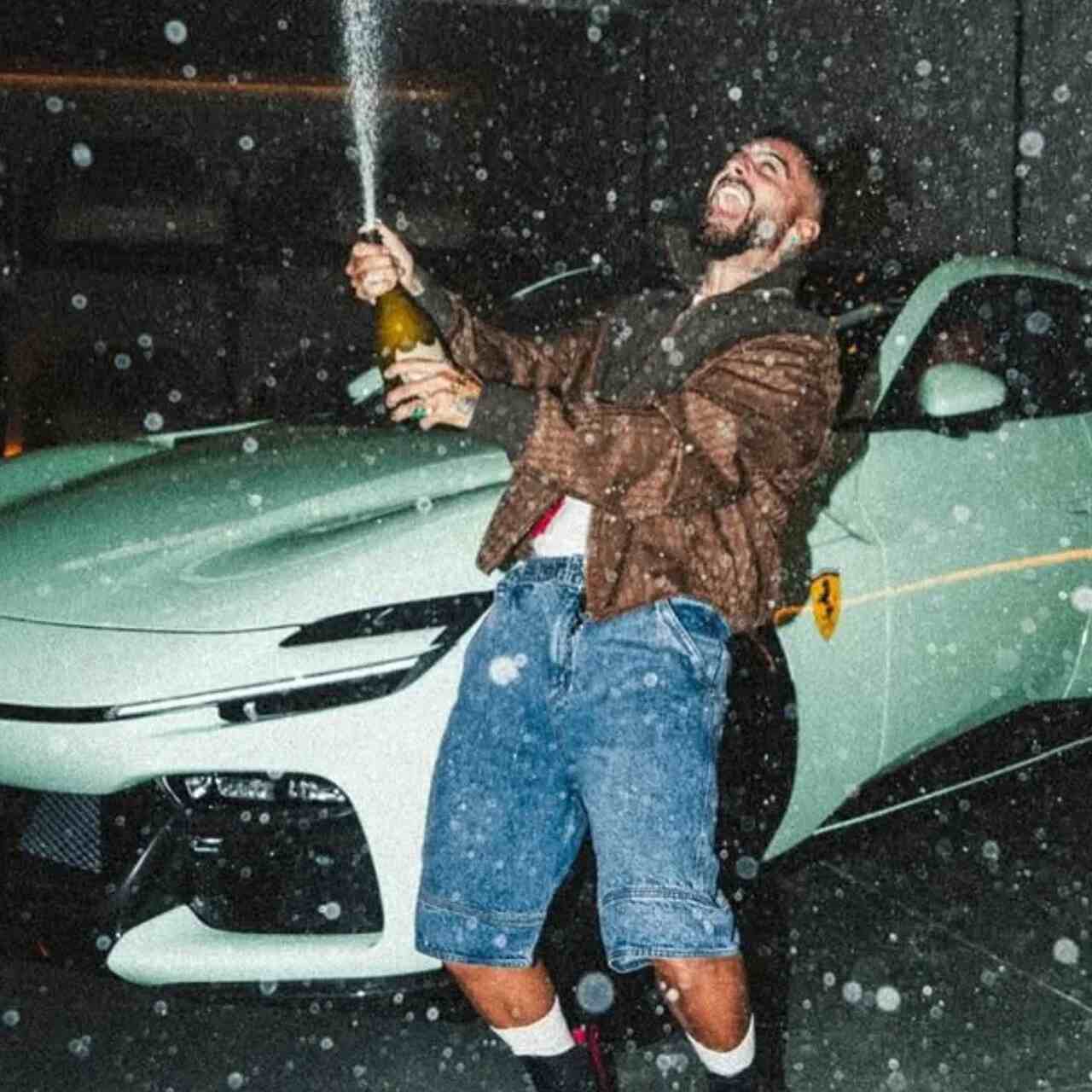 Maluma estrena un coche único en el mundo: un Ferrari Purosangre de más de 1 millón de euros