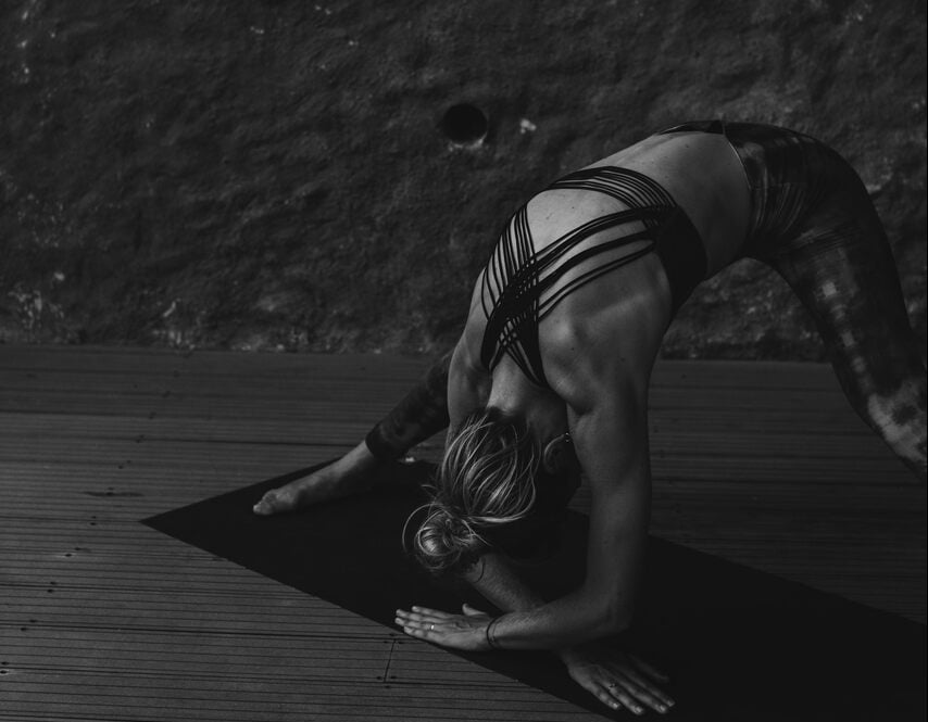 ejercicio esterilla pilates yoga