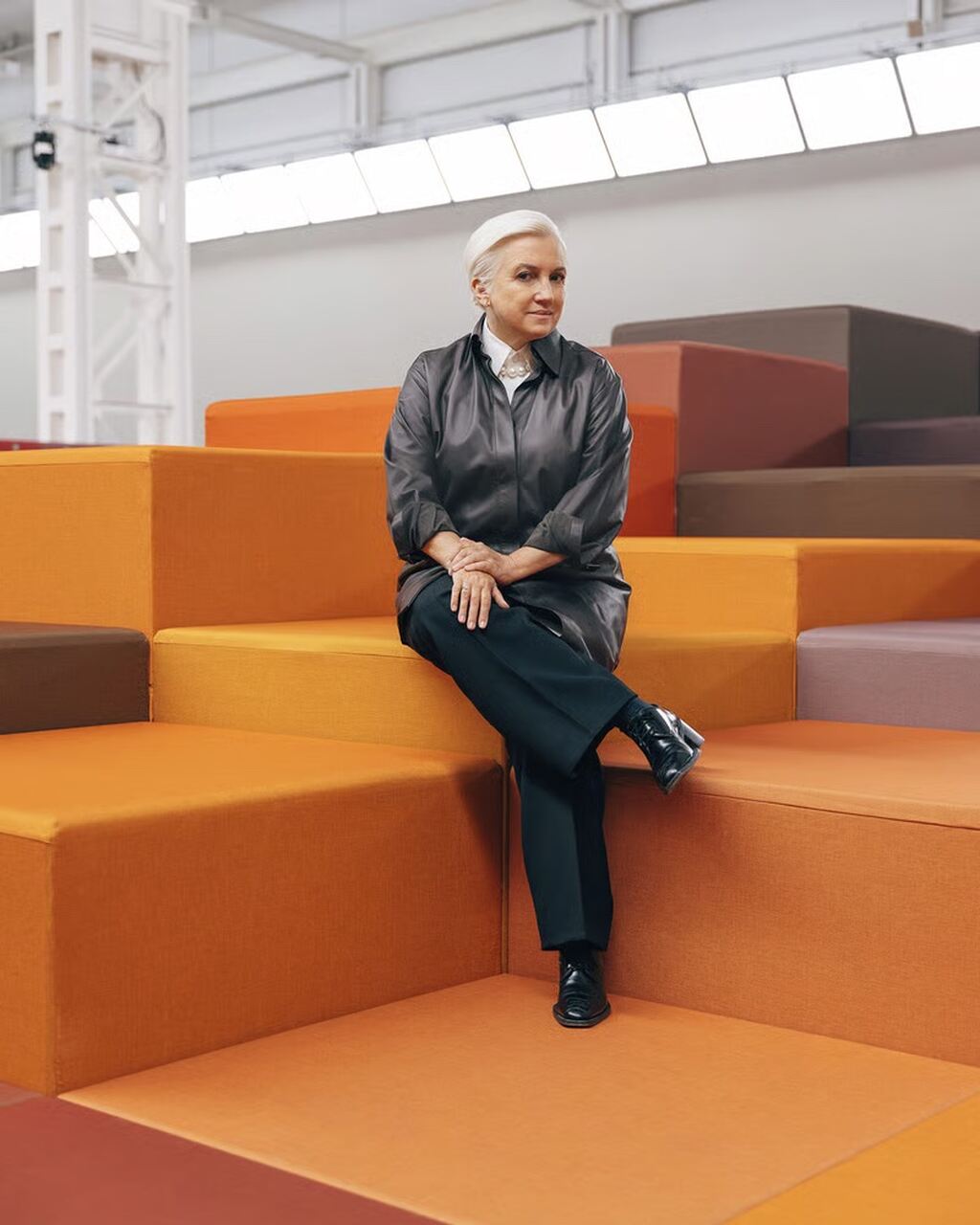 Silvia Venturini Fendi sentada