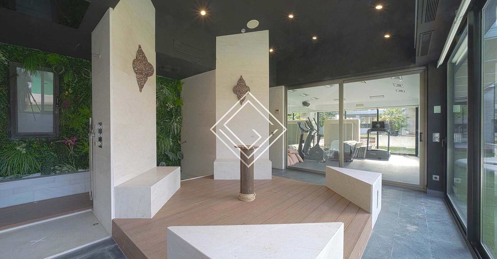 Entrada de la casa de Sergio Ramos