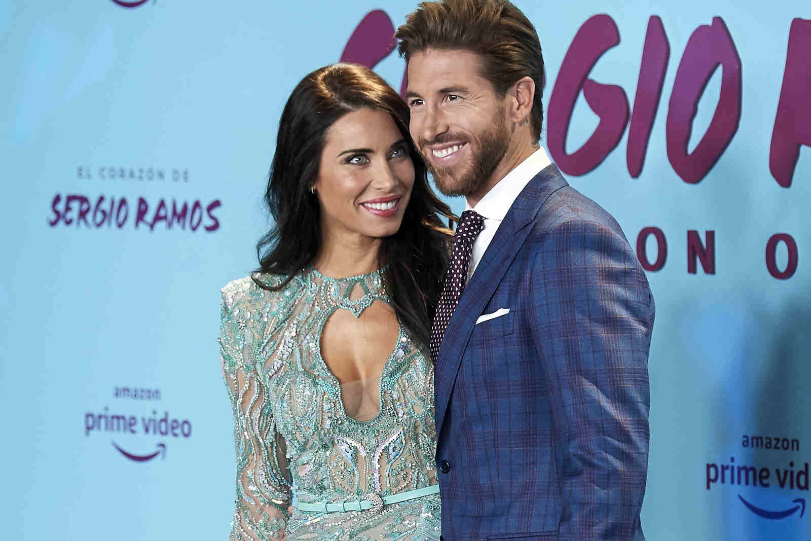 Sergio Ramos y Pilar Rubio posando