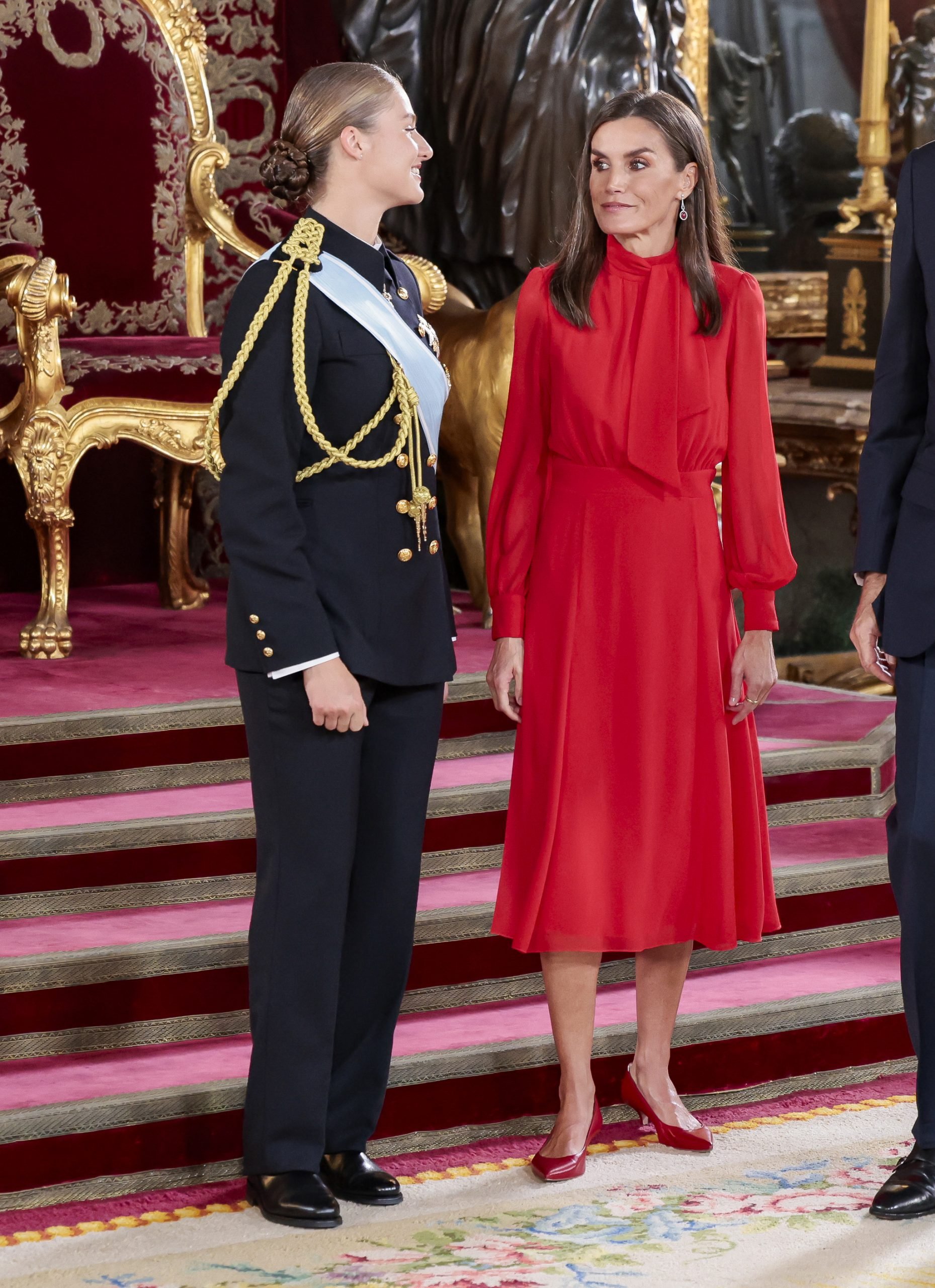 besamanos, reina letiizia, princesa leonor, 12 de octubre