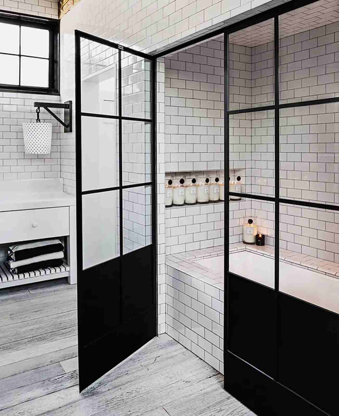 Baño de la mansión de Diane Keaton