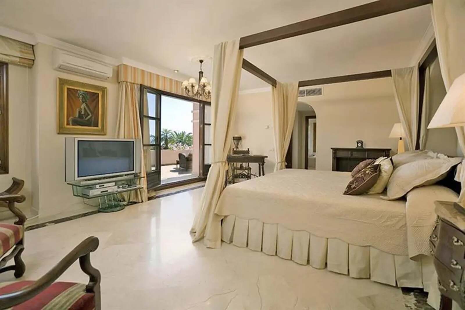 Suite de la mansión