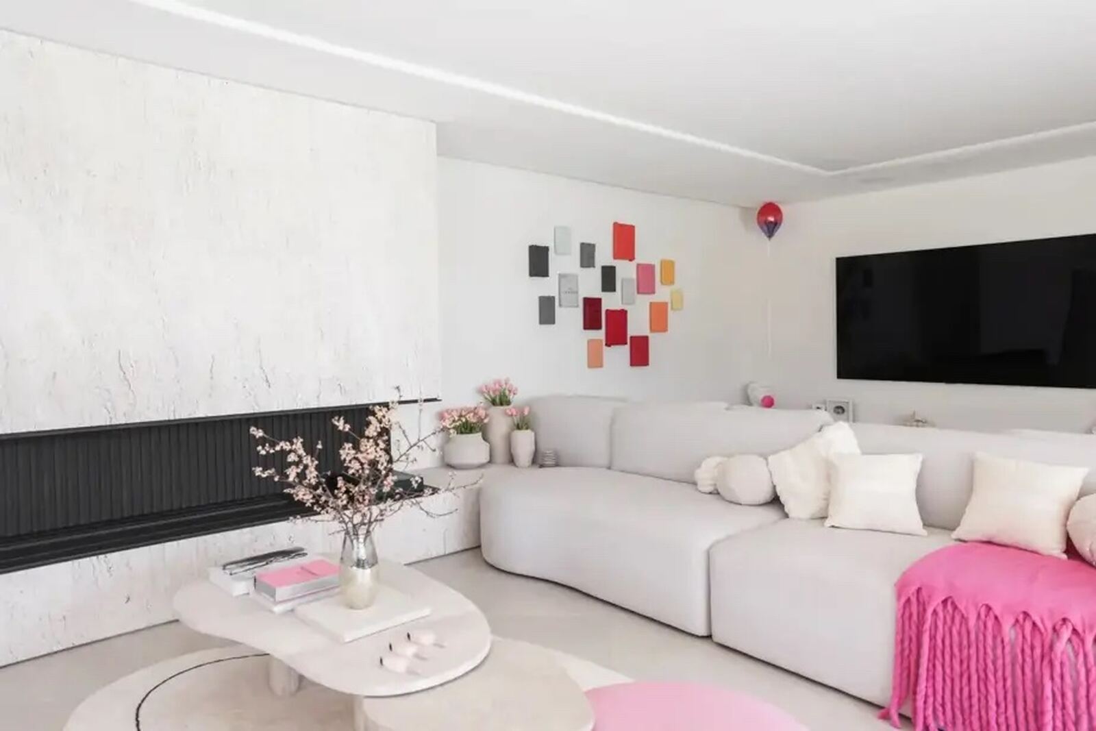 Salón de Marcos Llorente