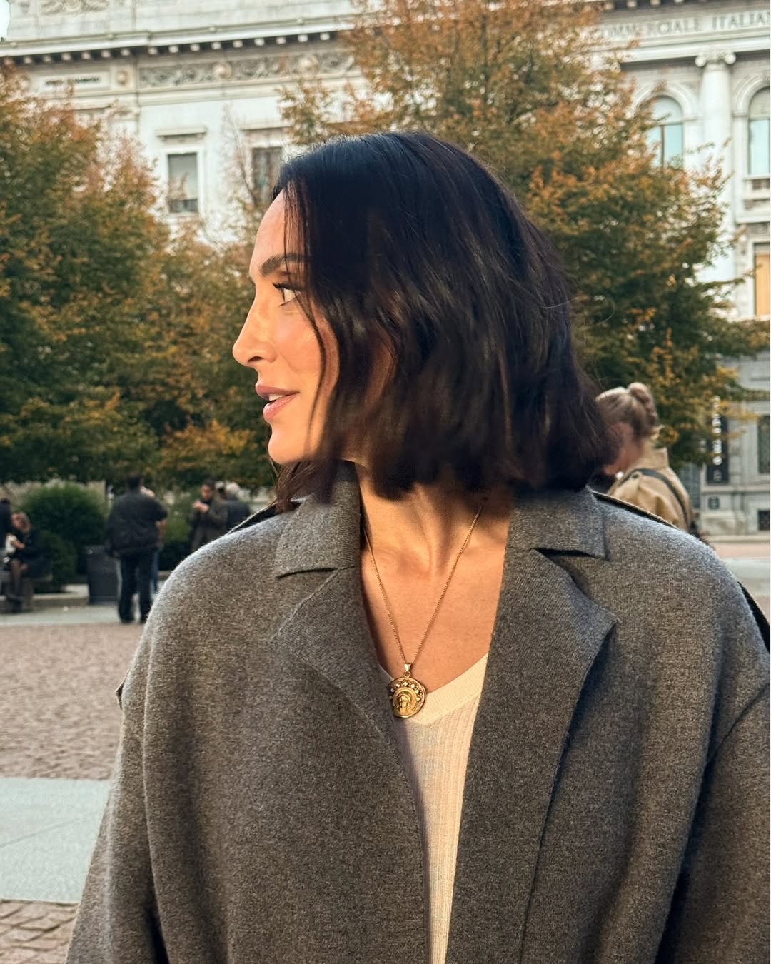 Tamara Falcó, abrigo