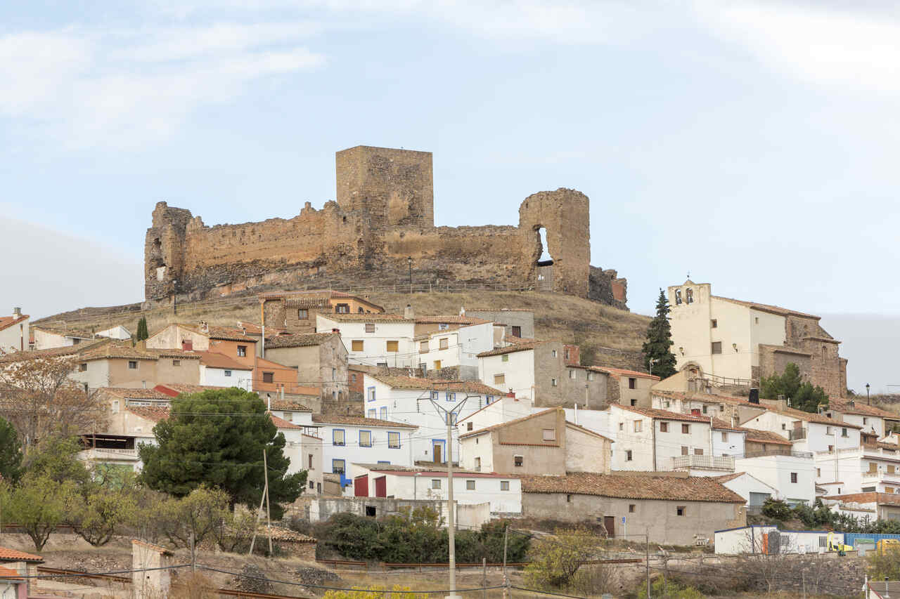 viaje pueblo aragón otoño