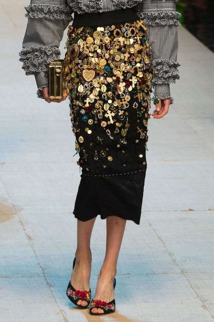 Dolce & Gabbana, botones, tendencias