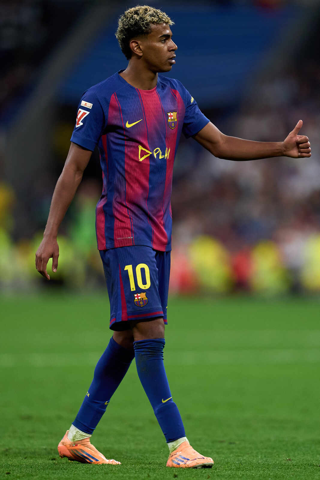 Lamine Yamal en el campo de juego