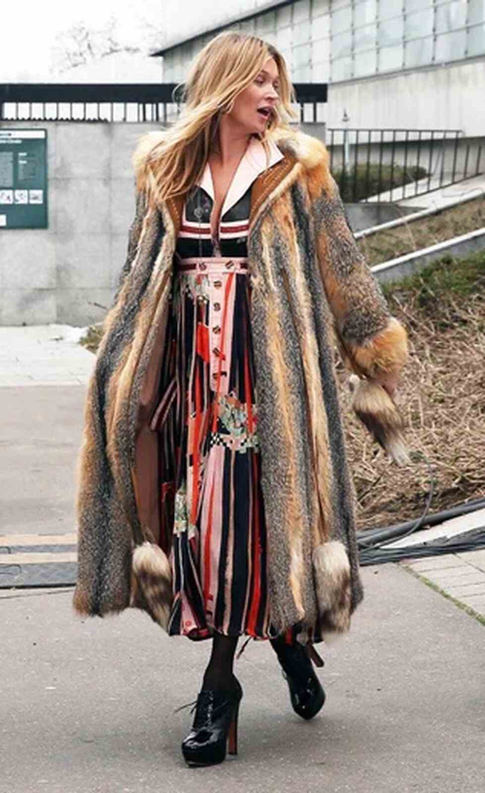 Kate moss con un abrigo