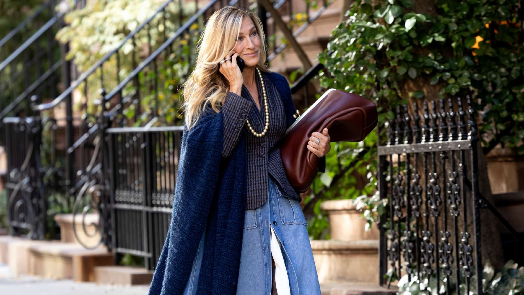 Sólo necesitas un bolso XL para elevar tus looks