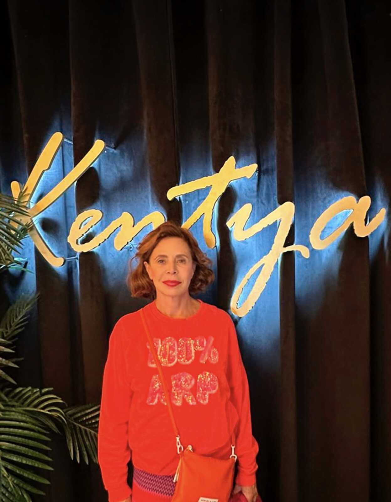 Agatha Ruiz de la Prada posando