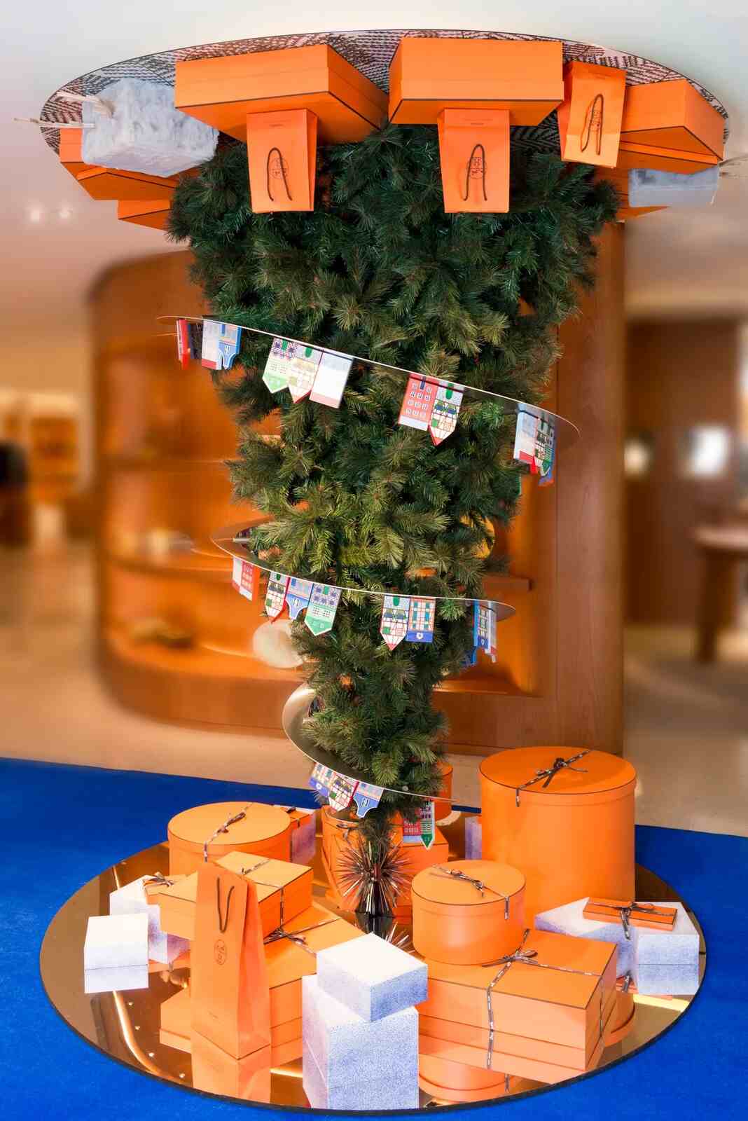 Árbol de Navidad solidario de Hermès