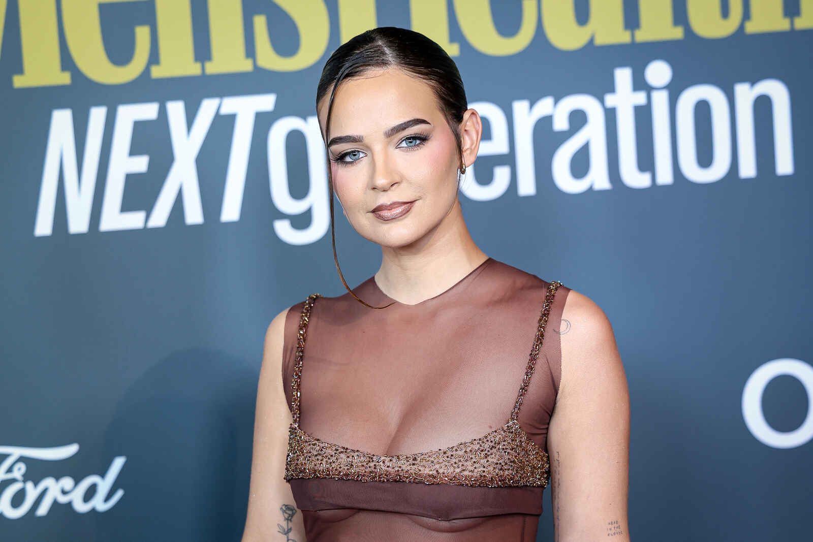 Laura Escanes posando