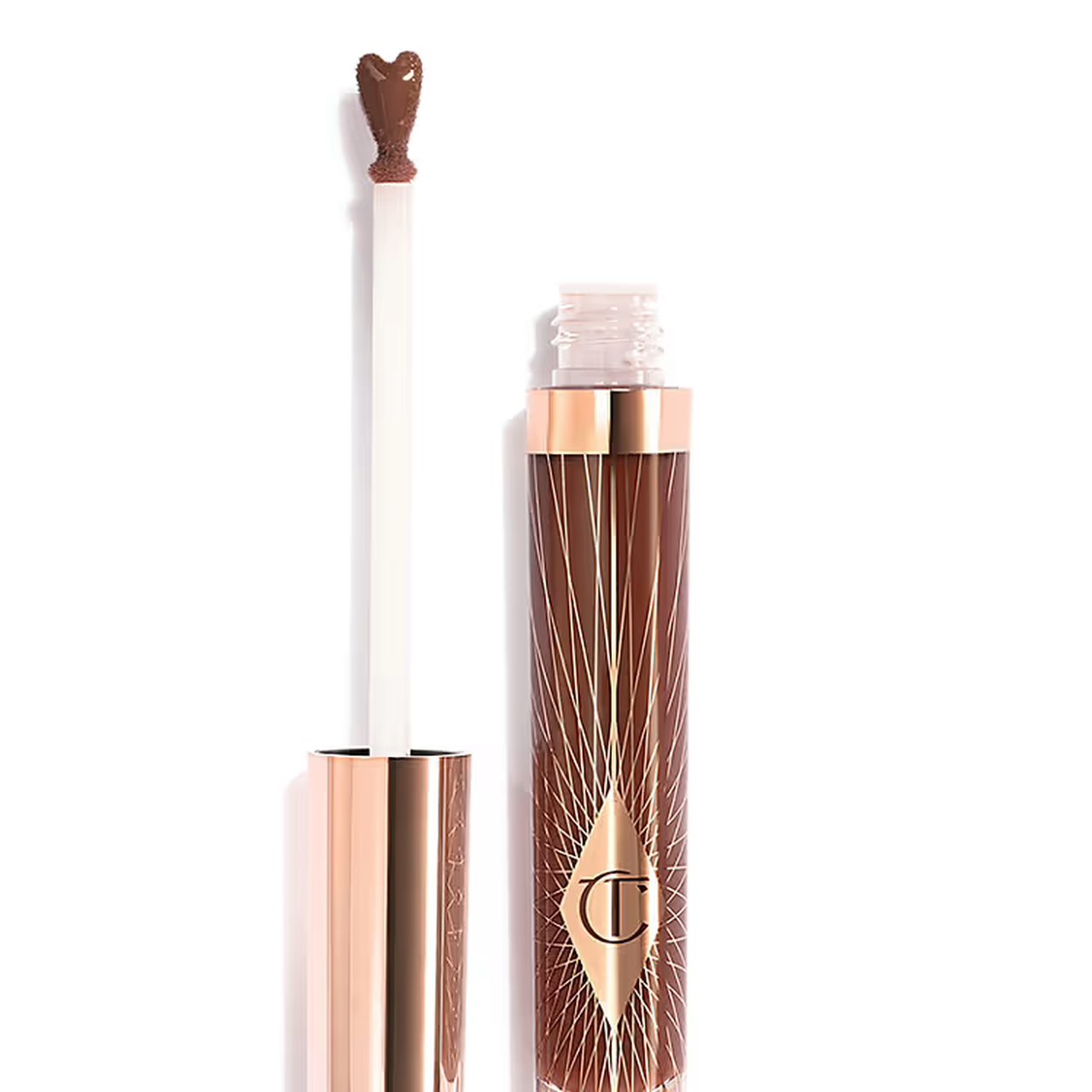 Ni rojo ni ‘nude’, este es el tono de pintalabios que (siempre) rejuvenece y es súper tendencia