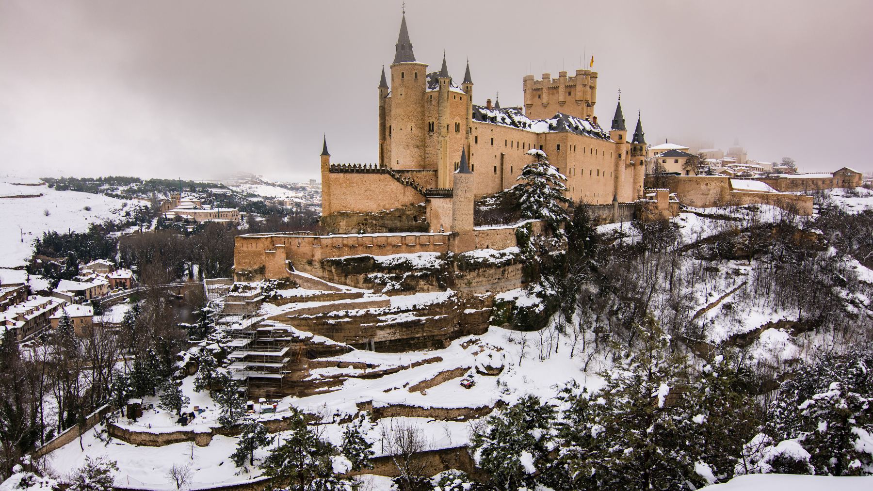 Seis escapadas a 1 hora de Madrid con paisajes de cuento de Navidad para el puente de diciembre