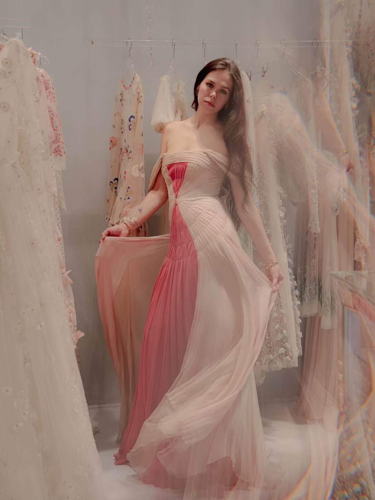 Gabrielle Janssens de Balkany vestida para el Baile de Debutantes