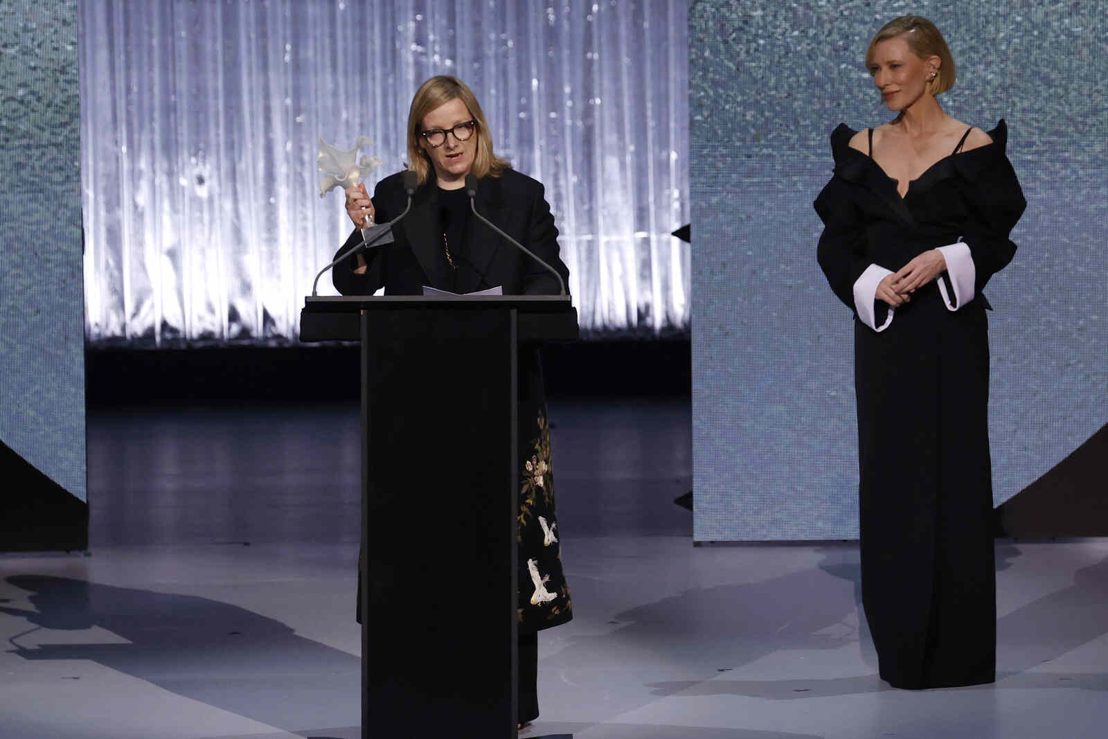 Sarah Burton en los British Fashion Awards